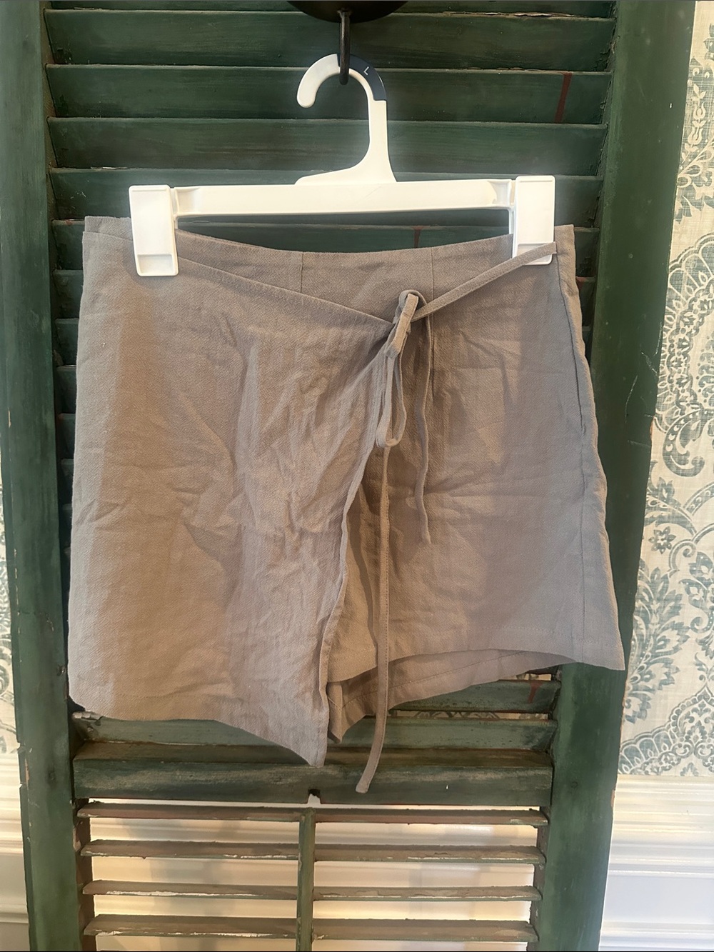 SHEIN Taupe Tie-Waist Linen-Blend Skort